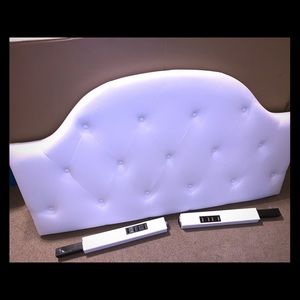 white tufted queen headboard